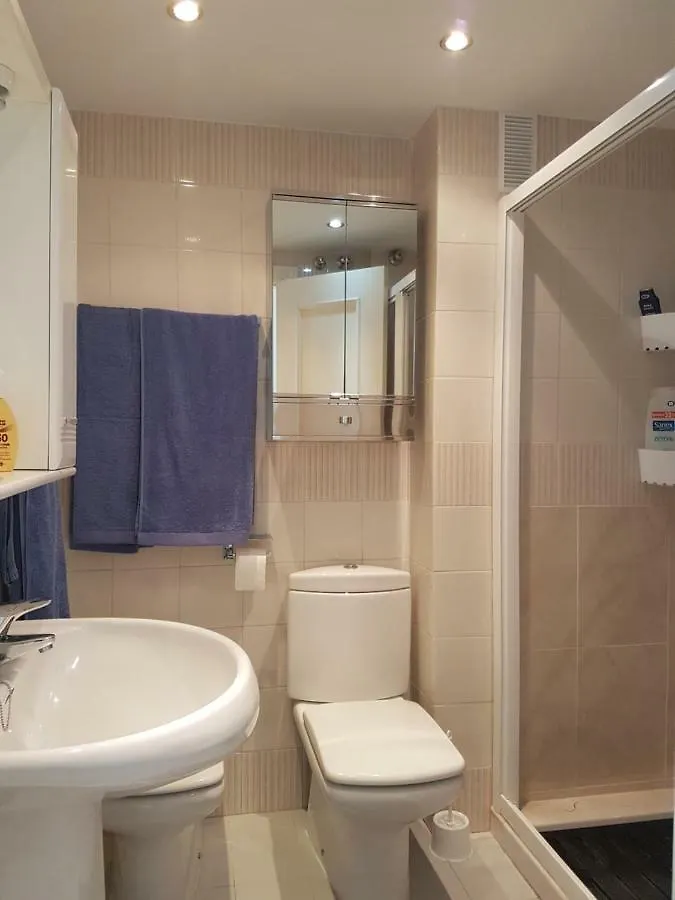 El Piso Hotel Fuengirola 0*,